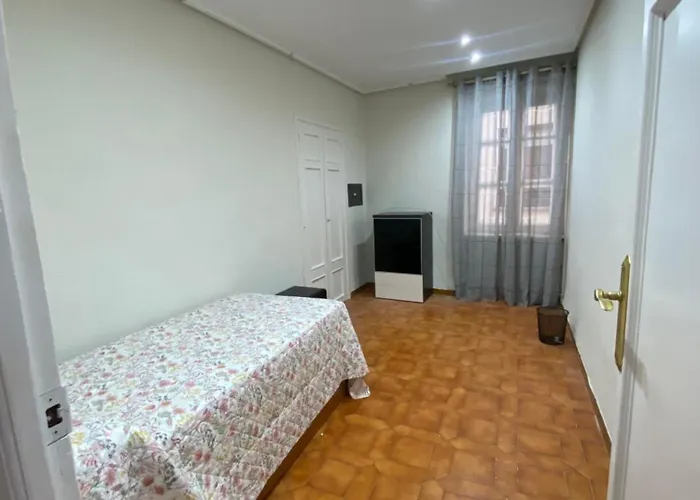 Piso Plaza Apartment